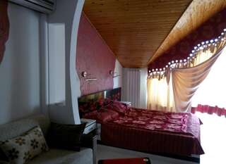 Мини-отель Racu Comrat Двухместный номер Делюкс с 1 кроватью и дополнительной кроватью-5